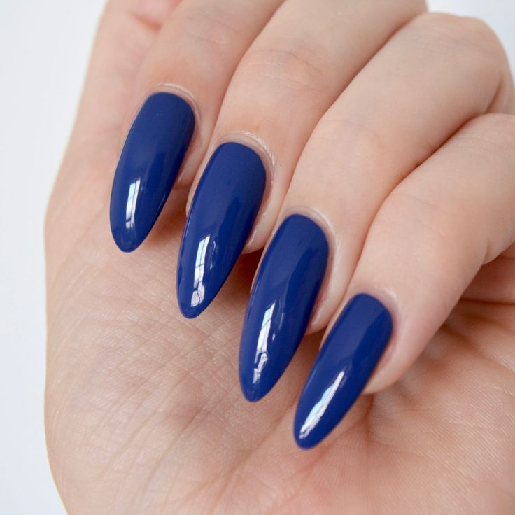 Sơn Móng Gel Essie All The Wave #1052G