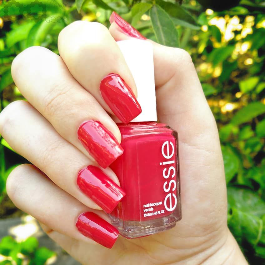 Sơn móng tay Essie She' Pampered 820